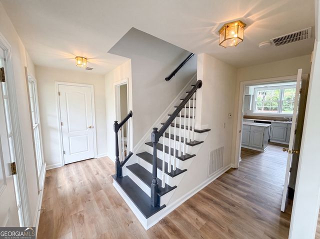 2178 Whitehall Drive NE, Marietta, GA 30066