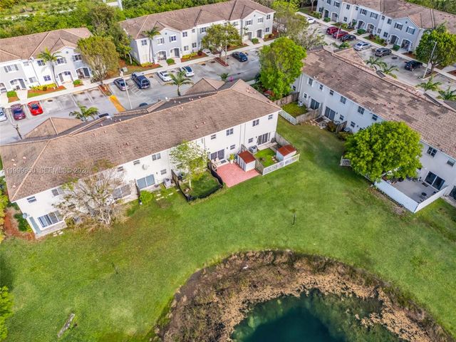 3064 SE 17th Ave, Homestead, FL 33035