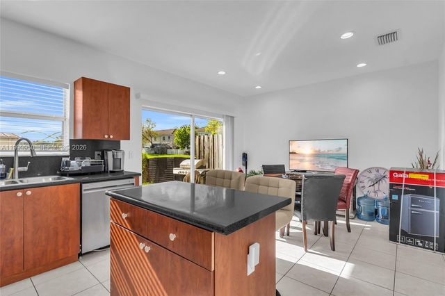 3064 SE 17th Ave, Homestead, FL 33035