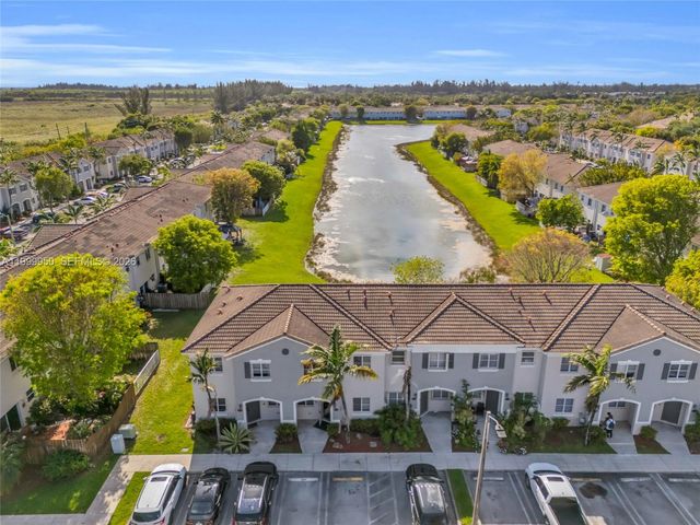 3064 SE 17th Ave, Homestead, FL 33035