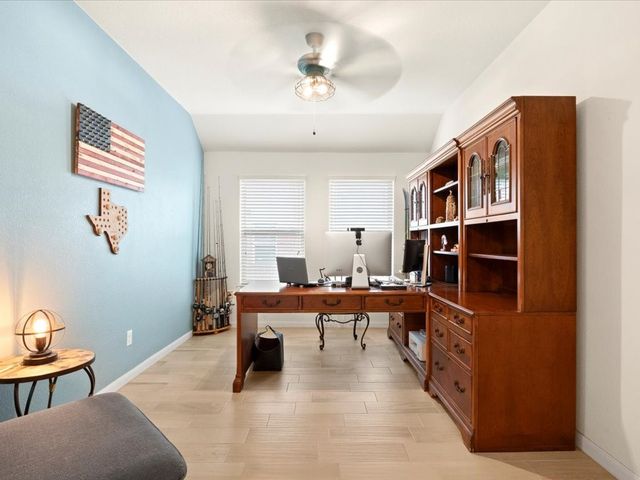 125 Lariat Trail, Waxahachie, TX 75165
