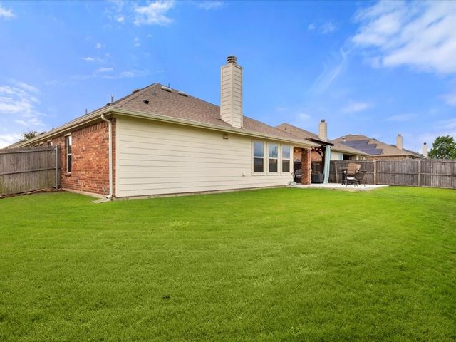 125 Lariat Trail, Waxahachie, TX 75165