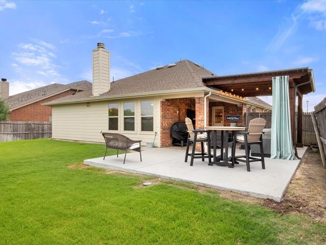 125 Lariat Trail, Waxahachie, TX 75165