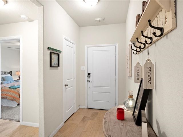 125 Lariat Trail, Waxahachie, TX 75165