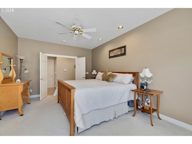 1969 Ne 20TH Ave, Canby, OR 97013