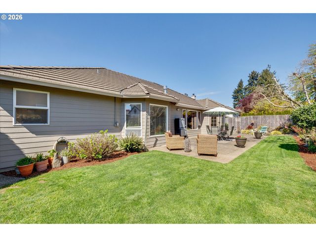 1969 Ne 20TH Ave, Canby, OR 97013