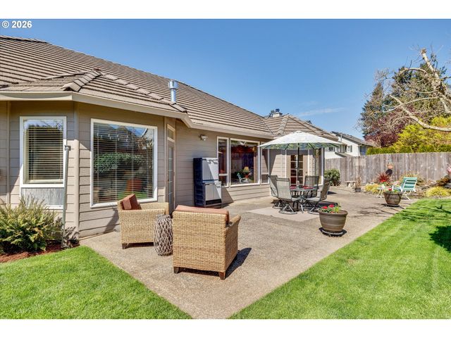 1969 Ne 20TH Ave, Canby, OR 97013