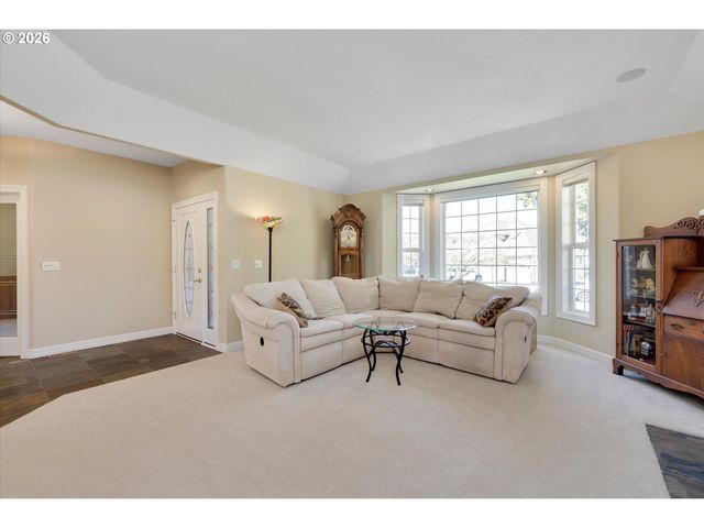 1969 Ne 20TH Ave, Canby, OR 97013