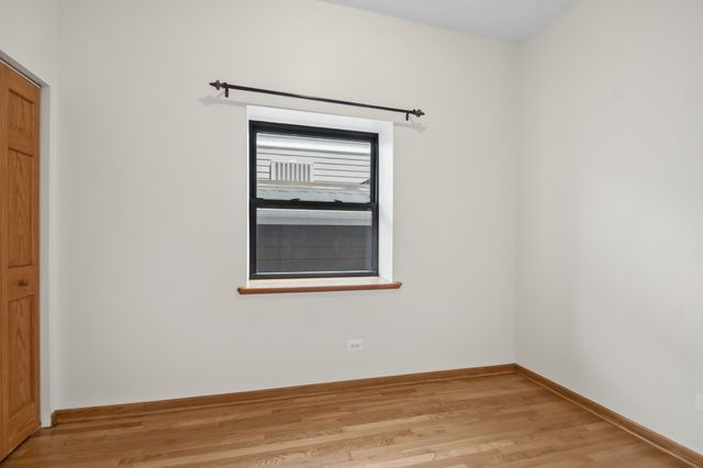 6137 S KIMBARK Avenue 3, Chicago, IL 60637