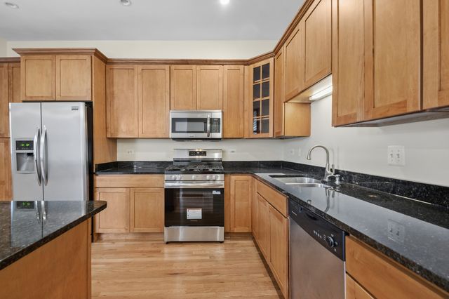 6137 S KIMBARK Avenue 3, Chicago, IL 60637