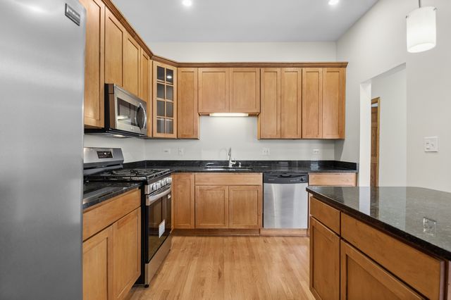6137 S KIMBARK Avenue 3, Chicago, IL 60637