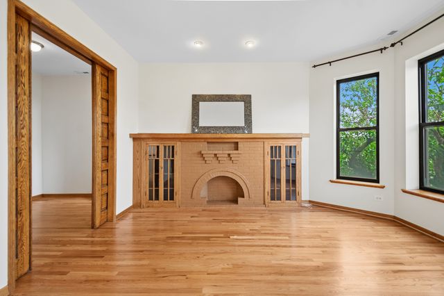 6137 S KIMBARK Avenue 3, Chicago, IL 60637