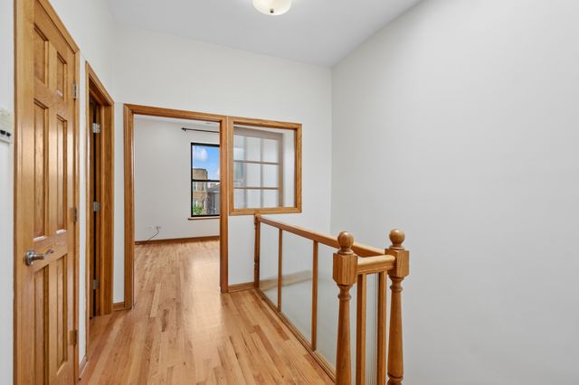 6137 S KIMBARK Avenue 3, Chicago, IL 60637