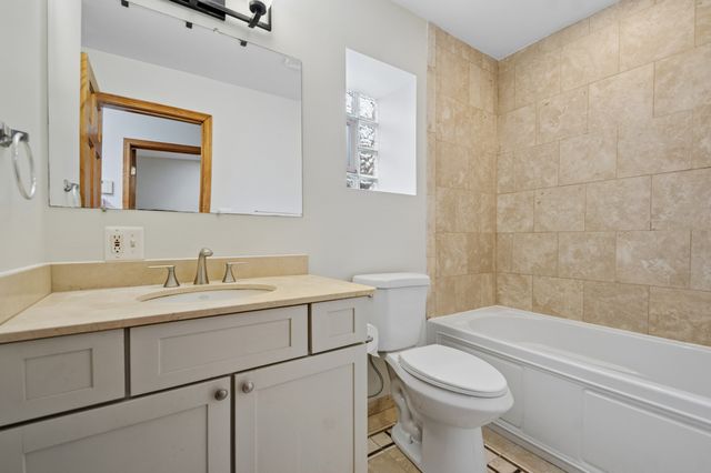 6137 S KIMBARK Avenue 3, Chicago, IL 60637