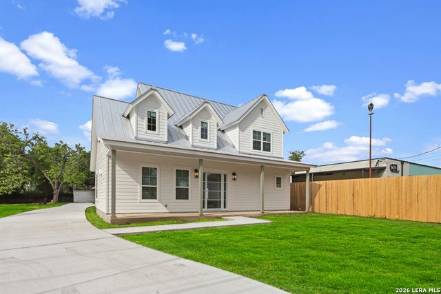 158 S ACADEMY AVE, New Braunfels, TX 78130
