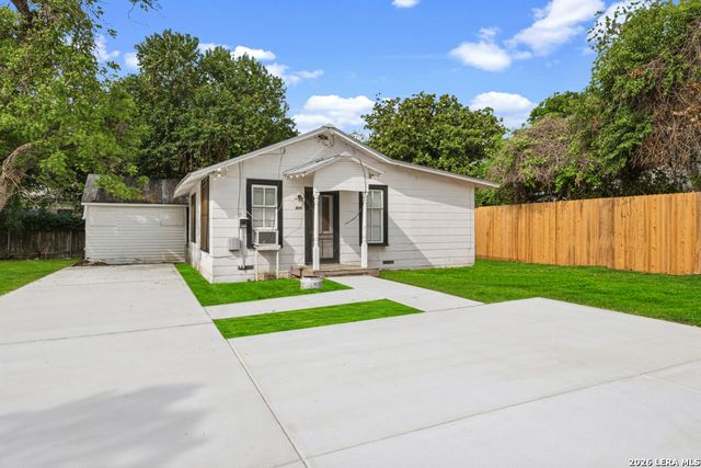 158 S ACADEMY AVE, New Braunfels, TX 78130