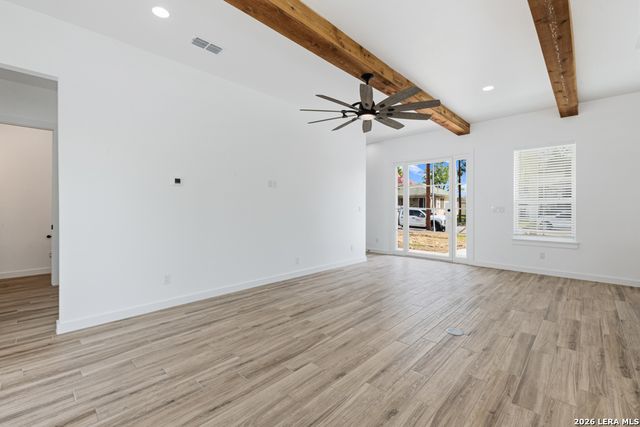 158 S ACADEMY AVE, New Braunfels, TX 78130