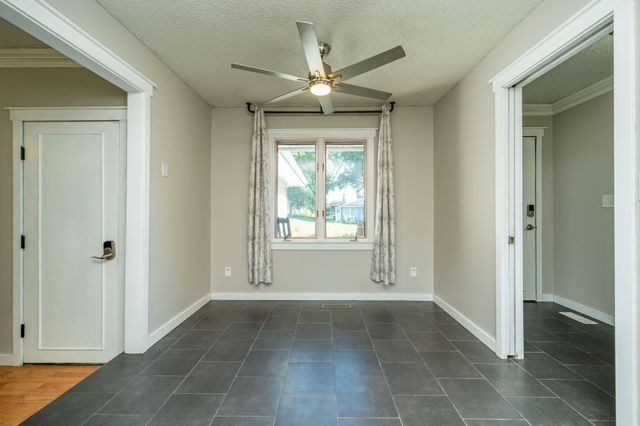 8002 Alpine Drive, Urbandale, IA 50322