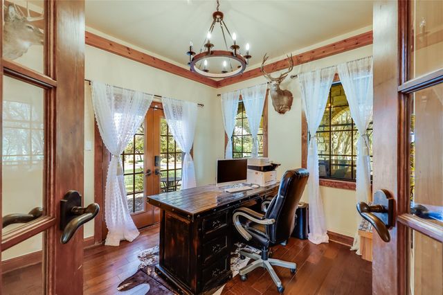 18001 Crystal CV, Jonestown, TX 78645