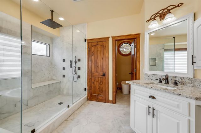 18001 Crystal CV, Jonestown, TX 78645