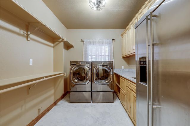 18001 Crystal CV, Jonestown, TX 78645
