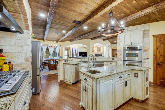 18001 Crystal CV, Jonestown, TX 78645