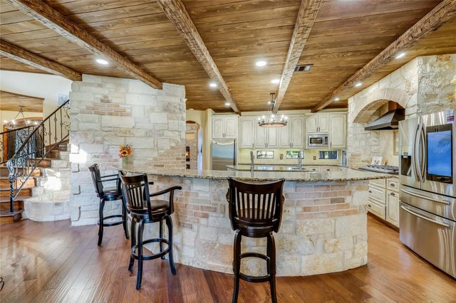 18001 Crystal CV, Jonestown, TX 78645