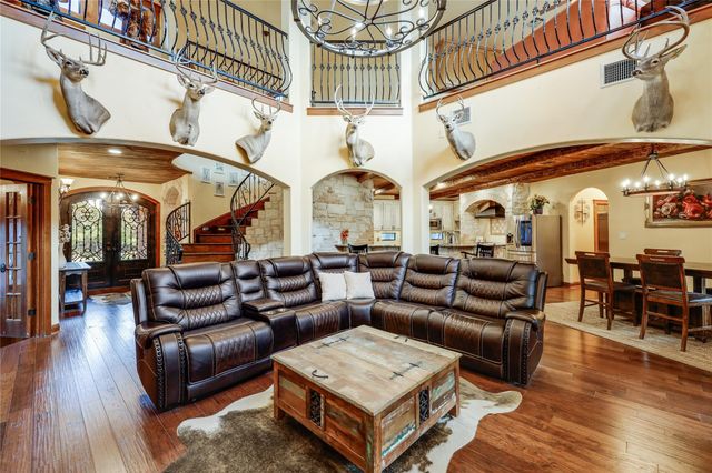 18001 Crystal CV, Jonestown, TX 78645