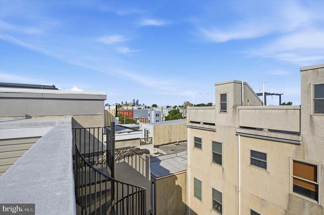2318 E CABOT ST, Philadelphia, PA 19125