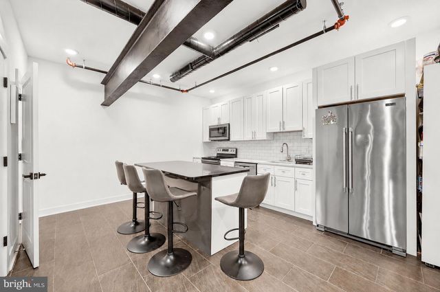 2318 E CABOT ST, Philadelphia, PA 19125