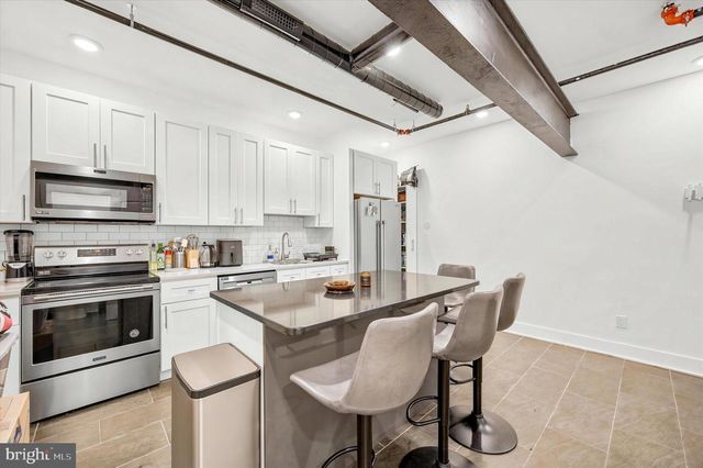 2318 E CABOT ST, Philadelphia, PA 19125