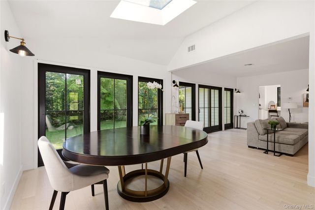 10 The Locusts, Roslyn Estates, NY 11576