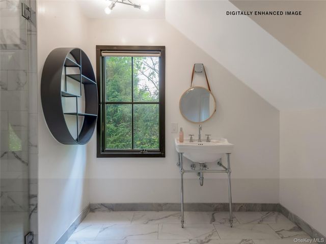 10 The Locusts, Roslyn Estates, NY 11576
