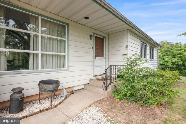 82 SPRUCE AVE, Birdsboro, PA 19508