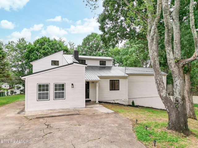 517 Sherwood Drive, Maryville, TN 37801