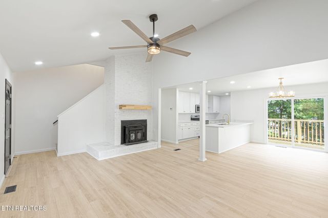 517 Sherwood Drive, Maryville, TN 37801