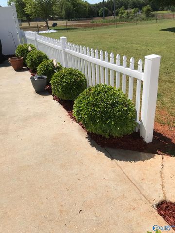 20705 Sandlin Road, Elkmont, AL 35620
