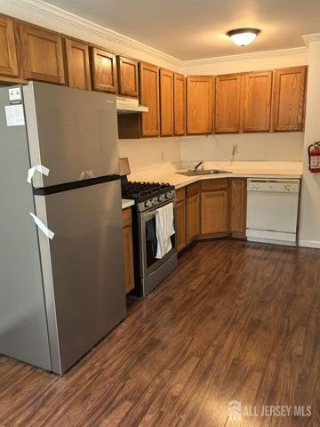 22 Lake Avenue 3A, East Brunswick, NJ 08816