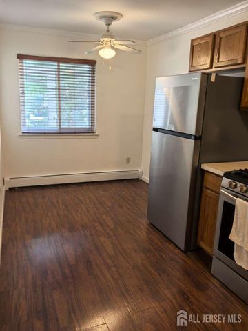 22 Lake Avenue 3A, East Brunswick, NJ 08816