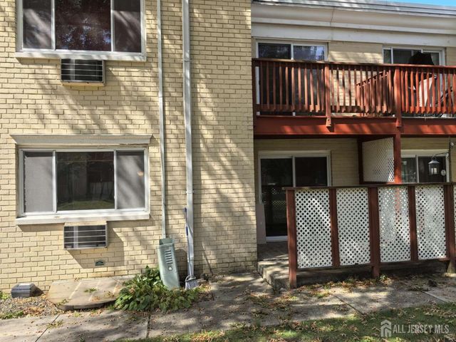 22 Lake Avenue 3A, East Brunswick, NJ 08816