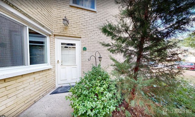 22 Lake Avenue 3A, East Brunswick, NJ 08816