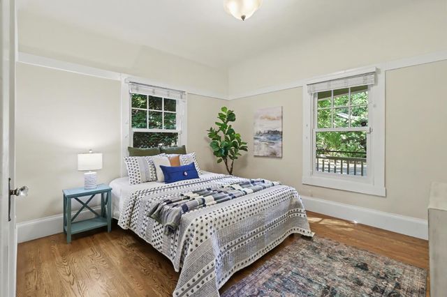 2306 D St, Sacramento, CA 95816