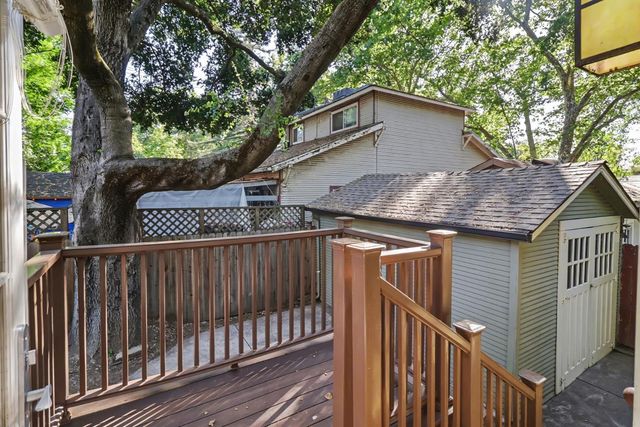 2306 D St, Sacramento, CA 95816