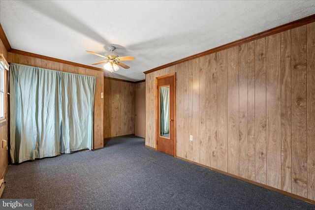 81 STAYMAN DR, Romney, WV 26757