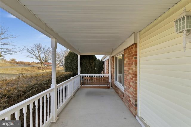 81 STAYMAN DR, Romney, WV 26757