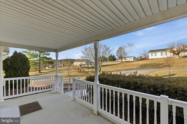 81 STAYMAN DR, Romney, WV 26757