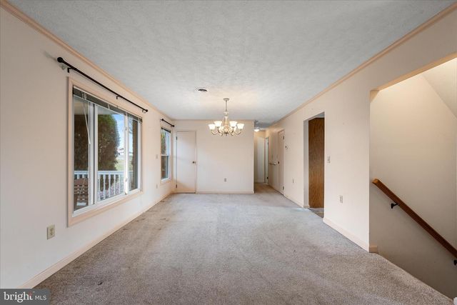 81 STAYMAN DR, Romney, WV 26757