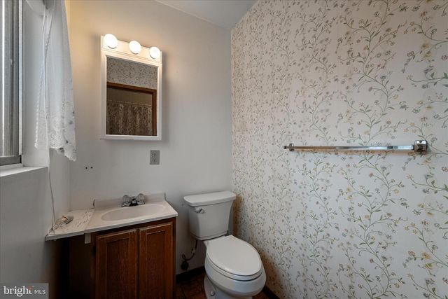 81 STAYMAN DR, Romney, WV 26757