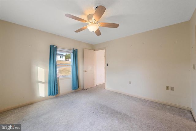 81 STAYMAN DR, Romney, WV 26757