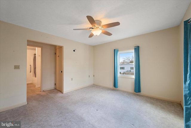 81 STAYMAN DR, Romney, WV 26757